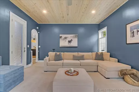 Living - 7419 E 109th St, Tulsa, OK 74133 photo 4 of 5