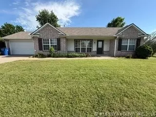 14792 E Modoc St, Claremore, OK 74017