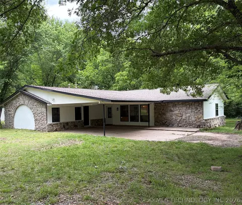20000 S 280 Rd, Morris, OK 74445
