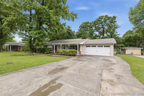 806 Janet St, Tahlequah, OK 74464