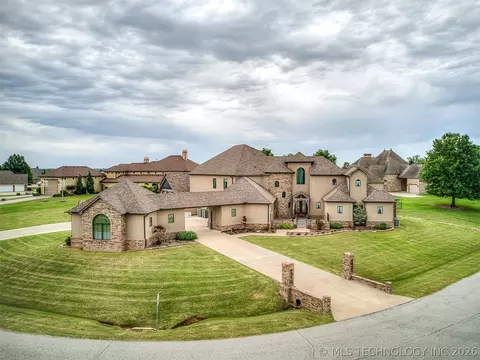 6908 S 310th Ave, Broken Arrow, OK 74014