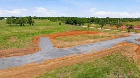 5101 W Lone Chimney Rd, Glencoe, OK 74032