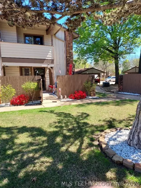 7911 E 66th Street A, Tulsa, OK 74133
