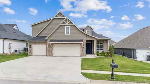 2888 Front Rd, Catoosa, OK 74015