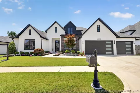 6544 E 123rd St, Bixby, OK 74008