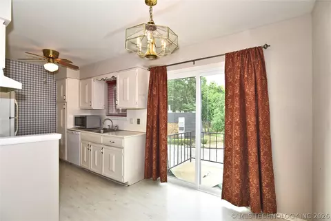 Kitchen - 4440 E 68th Street 485, Tulsa, OK 74136 photo 1 of 3