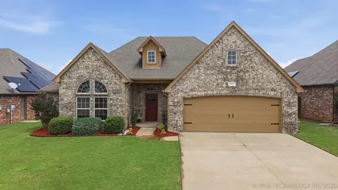 2623 S 15th Pl, Broken Arrow, OK 74012