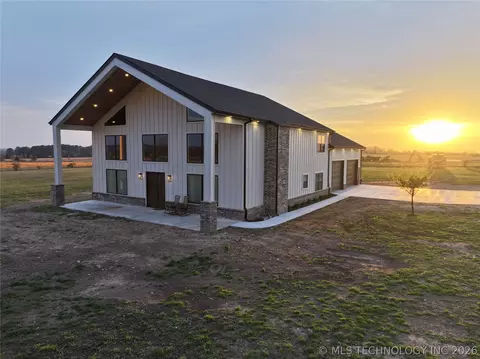 13917 State Highway 82, Tahlequah, OK 74464