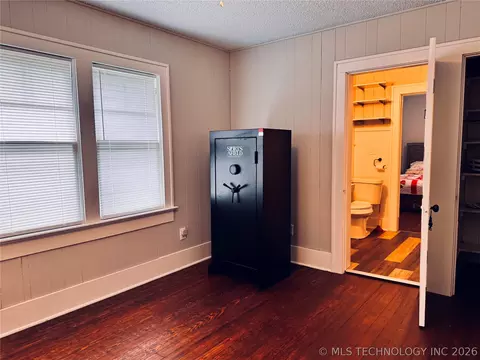 Bedroom - 330 S 9th St, Roff, OK 74865 photo 5 of 7