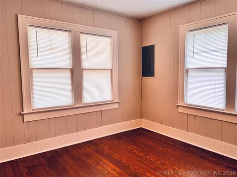 Bedroom - 330 S 9th St, Roff, OK 74865 photo 7 of 7
