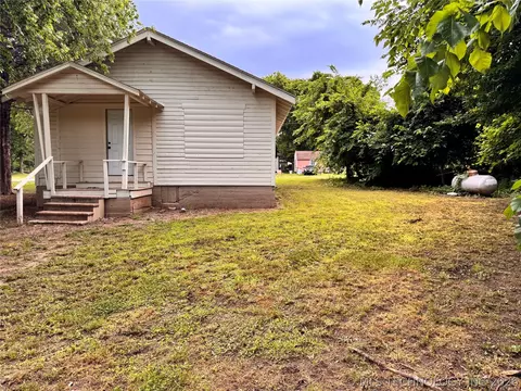 Exterior - 330 S 9th St, Roff, OK 74865 photo 7 of 9