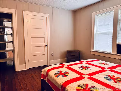 Bedroom - 330 S 9th St, Roff, OK 74865 photo 4 of 7