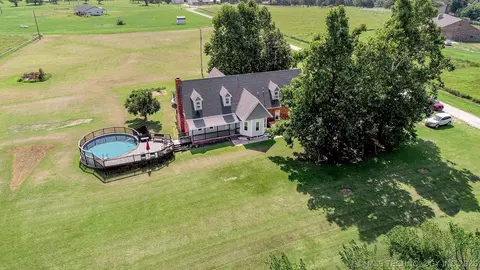 2700 W Dickinson, Cushing, OK 74023