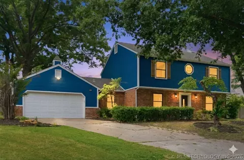 6204 E 77th Pl, Tulsa, OK 74136