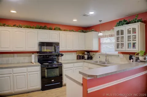 1102 E 146th Pl S, Glenpool, OK 74033 photo 13