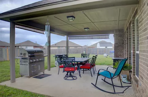 1102 E 146th Pl S, Glenpool, OK 74033 photo 33