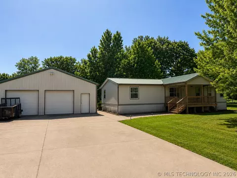 25131 S 604 Rd, Grove, OK 74344