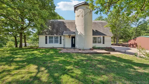 4212 W Stonehenge Dr, Cleveland, OK 74020