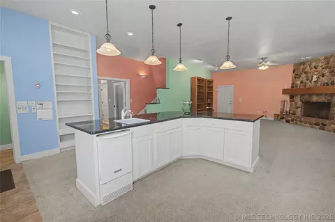 Kitchen - 116568 S 4268 Rd, Checotah, OK 74426 photo 4 of 5
