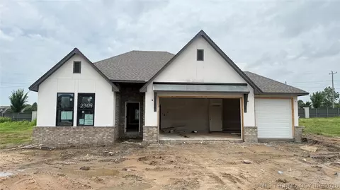 2309 E 134th Cir, Bixby, OK 74008