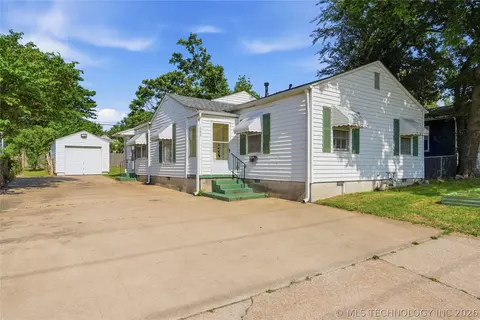 1342 S Yale Ave, Tulsa, OK 74112