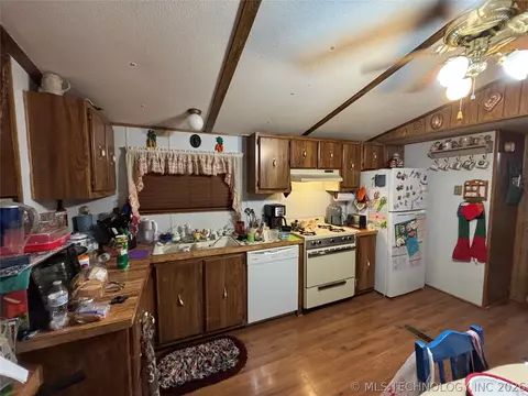 1925 Kemp, Hendrix, OK 74741 photo 32