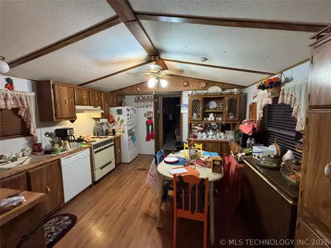 1925 Kemp, Hendrix, OK 74741 photo 31