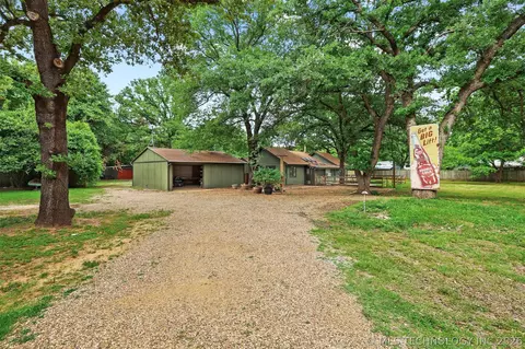 Exterior - 2754 Willafa Woods, Cartwright, OK 74731 photo 2 of 15