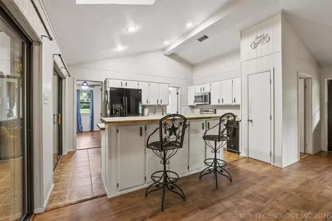 Entry Way - 2754 Willafa Woods, Cartwright, OK 74731 photo 1 of 1