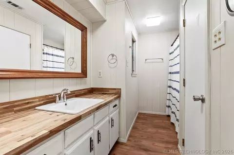Bath - 2754 Willafa Woods, Cartwright, OK 74731 photo 2 of 2
