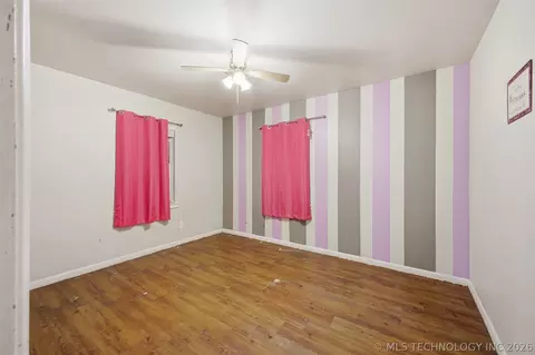 Bedroom - 820 Charles Dr, Ada, OK 74820 photo 3 of 4