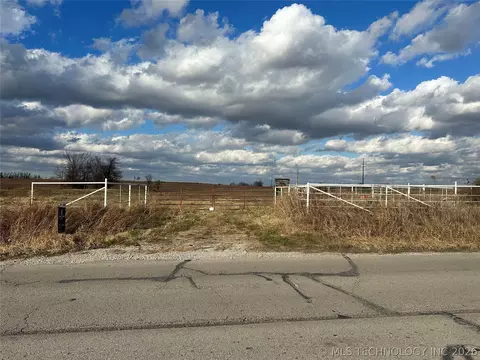 Hectorville Road, Mounds, OK 74447