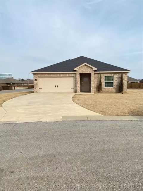 1198 Bullrush Cir, Calera, OK 74730