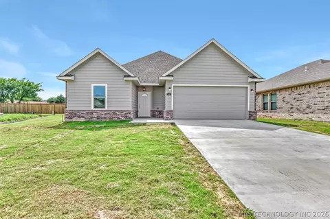 1181 Wild Indigo Cir, Calera, OK 74730