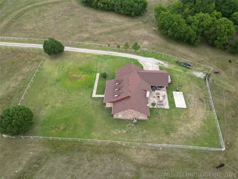 View/Area - 9488 Refinery Rd, Ardmore, OK 73401 photo 4 of 6