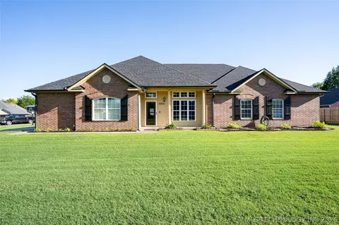 10688 E 142nd Court North N, Collinsville, OK 74021