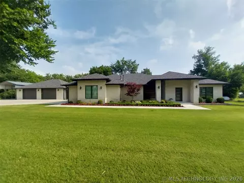 15670 E Newton St, Tulsa, OK 74116