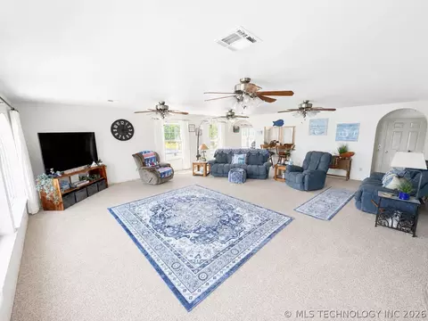 Living - 114537 Spring Crk, Eufaula, OK 74432 photo 3 of 6