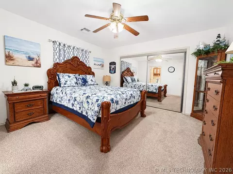 Bedroom - 114537 Spring Crk, Eufaula, OK 74432 photo 3 of 7