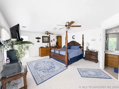 Bedroom - 114537 Spring Crk, Eufaula, OK 74432 photo 1 of 7