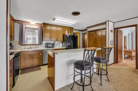 Kitchen - 56853 E 318 Rd, Jay, OK 74346 photo 2 of 6