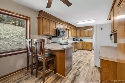 Kitchen - 56853 E 318 Rd, Jay, OK 74346 photo 6 of 6