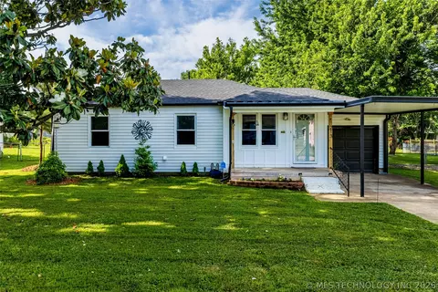 213 E Falletti Ave, Claremore, OK 74017