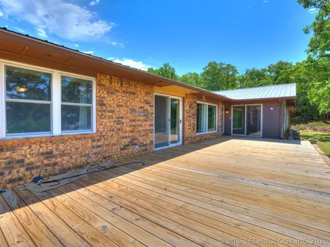 Exterior - 1082 Gaines Creek Loop, Eufaula, OK 74432 photo 7 of 11