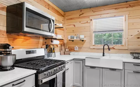 Kitchen - 420715 E 1168, Eufaula, OK 74432 photo 3 of 3