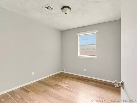 Bedroom - 2125 E Bent Tree Dr, Ada, OK 74820 photo 3 of 3