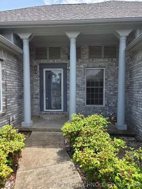 Exterior - 112 Circle Dr, Checotah, OK 74426 photo 2 of 6