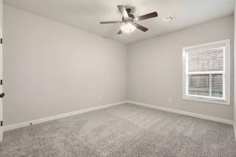 Bedroom - 814 E Delmar Pl, Broken Arrow, OK 74012 photo 4 of 5