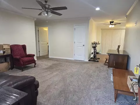 Living - 605 S 4th, Eufaula, OK 74432 photo 3 of 3