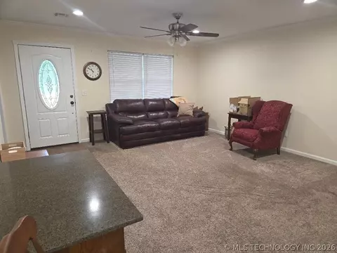 Living - 605 S 4th, Eufaula, OK 74432 photo 2 of 3